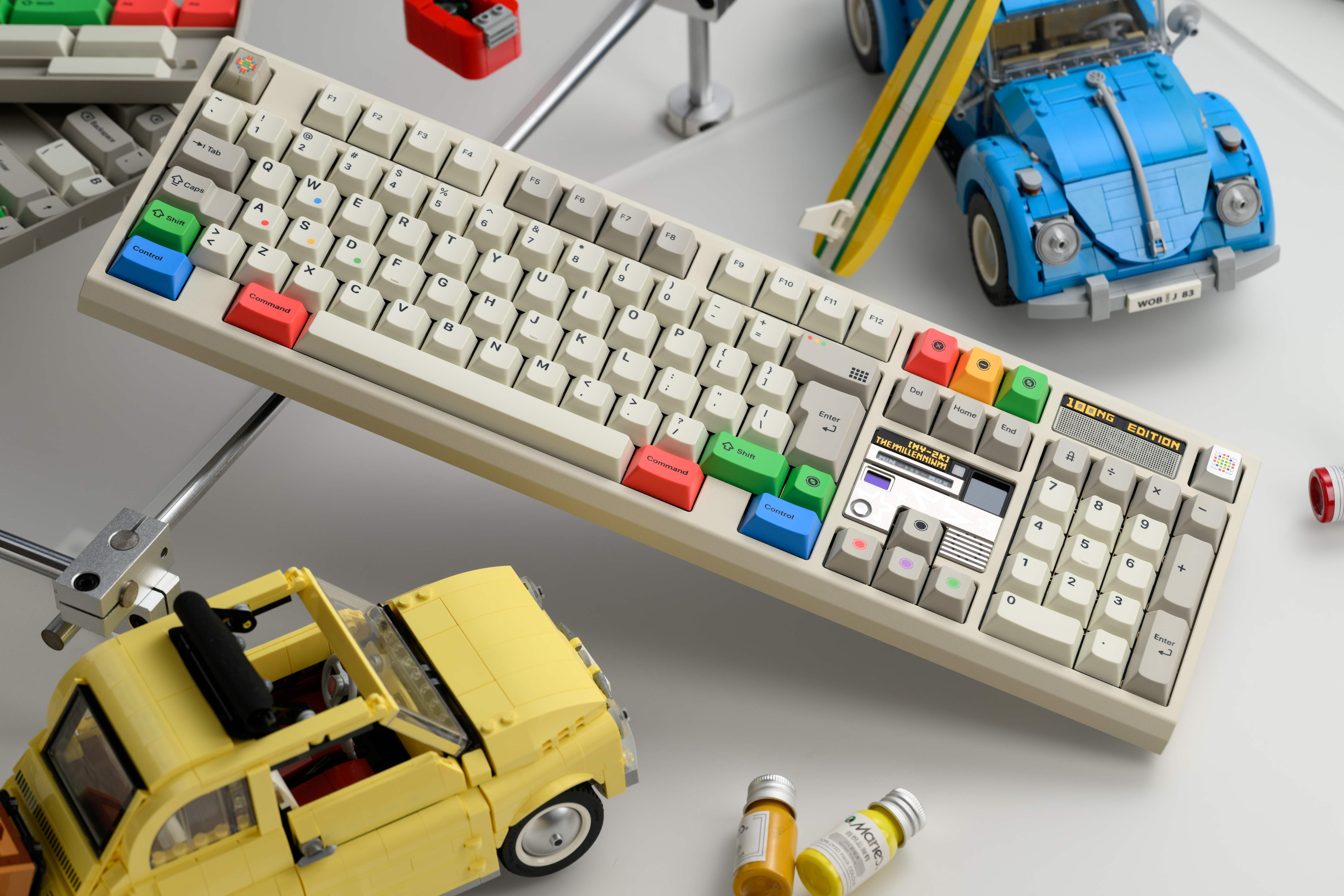 KAP Retro Lights R2 Keycap Set [INSTOCK] – UniKeys