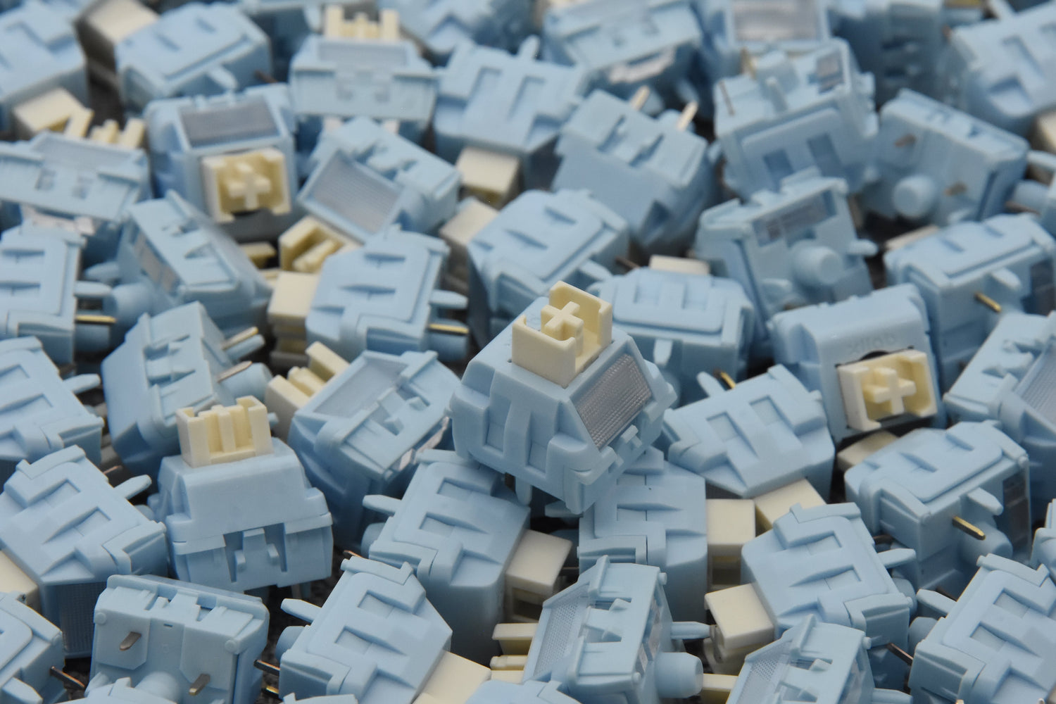 Top 5 Silent Switches Ranked for Quiet Typing, Smoothness, and Office Use