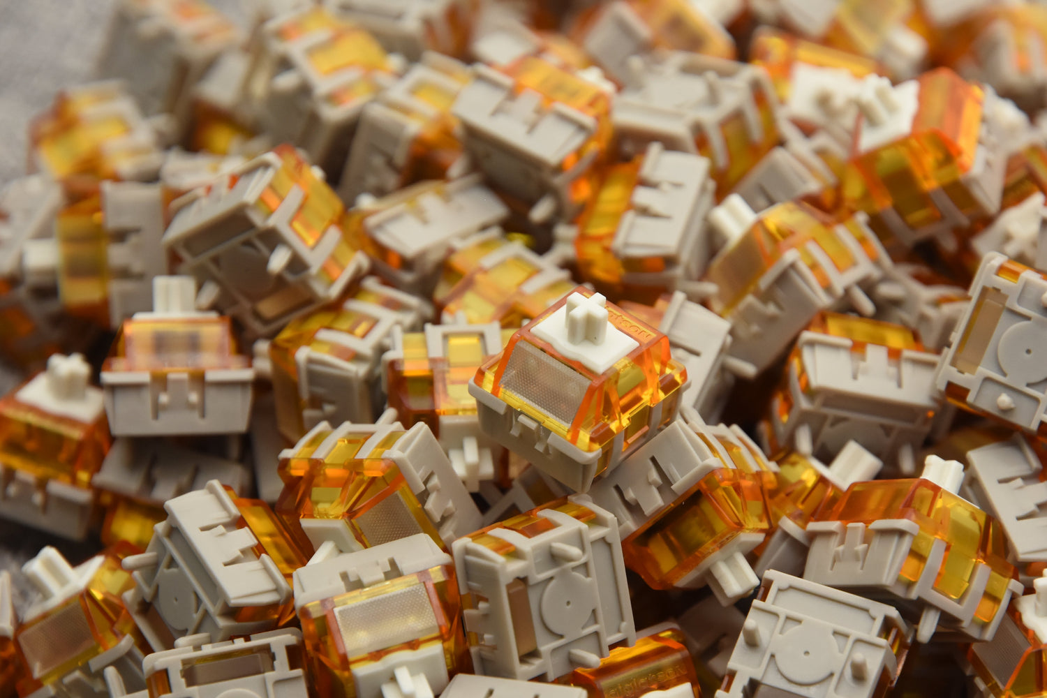 Mechanical Keyboard Switch Types: How to Choose the Right Switch for You