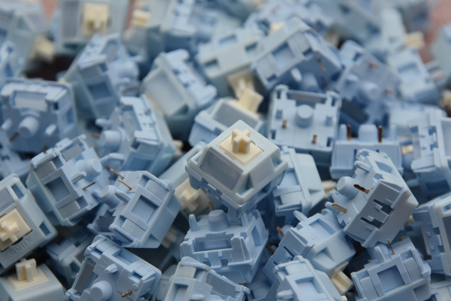 Top 5 HMX Switches Ranked for Sound, Smoothness, and Typing Feel