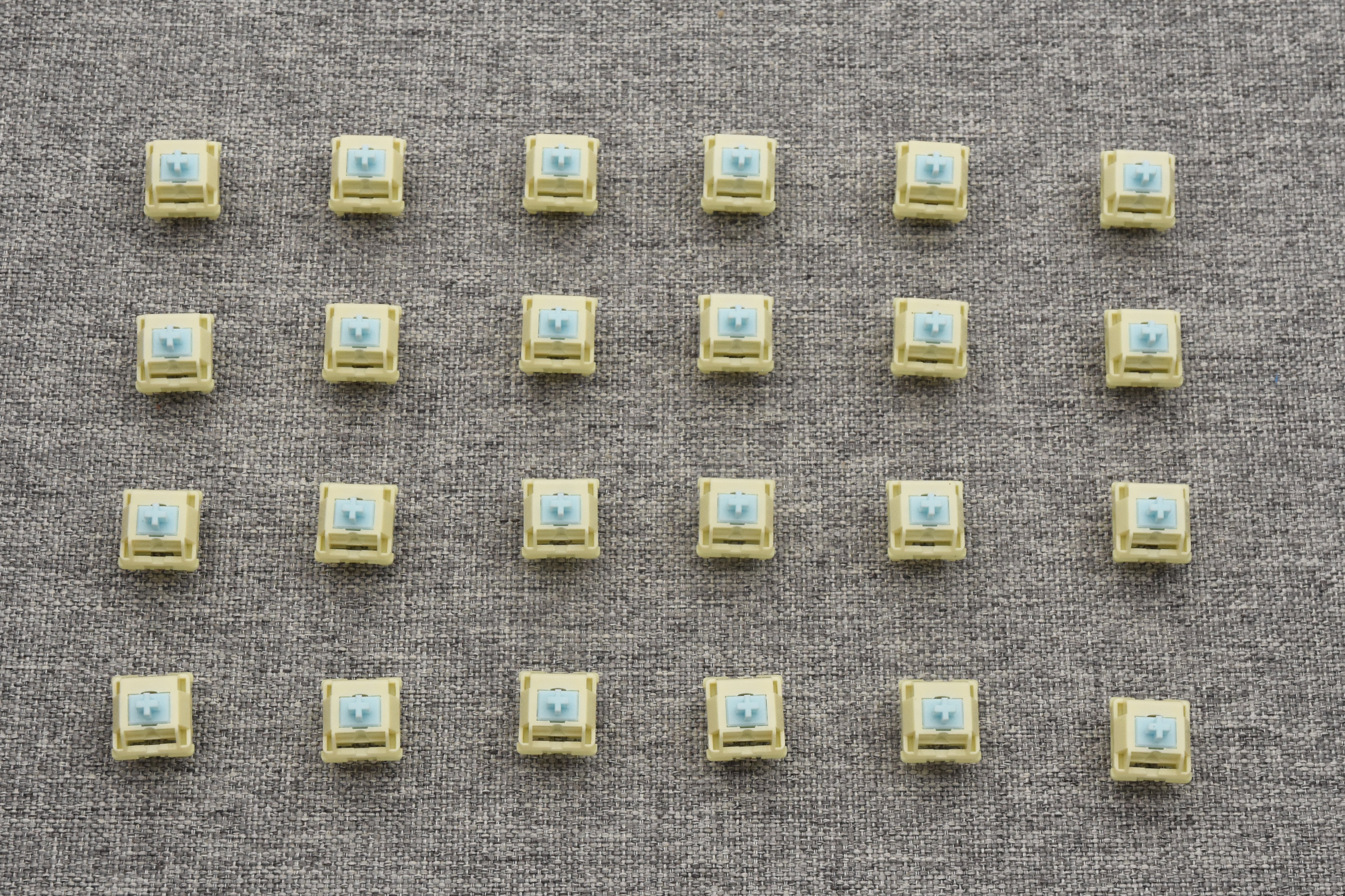 HMX GACHAPON LINEAR SWITCH FACTORY LUBED EDITION (10PCS)