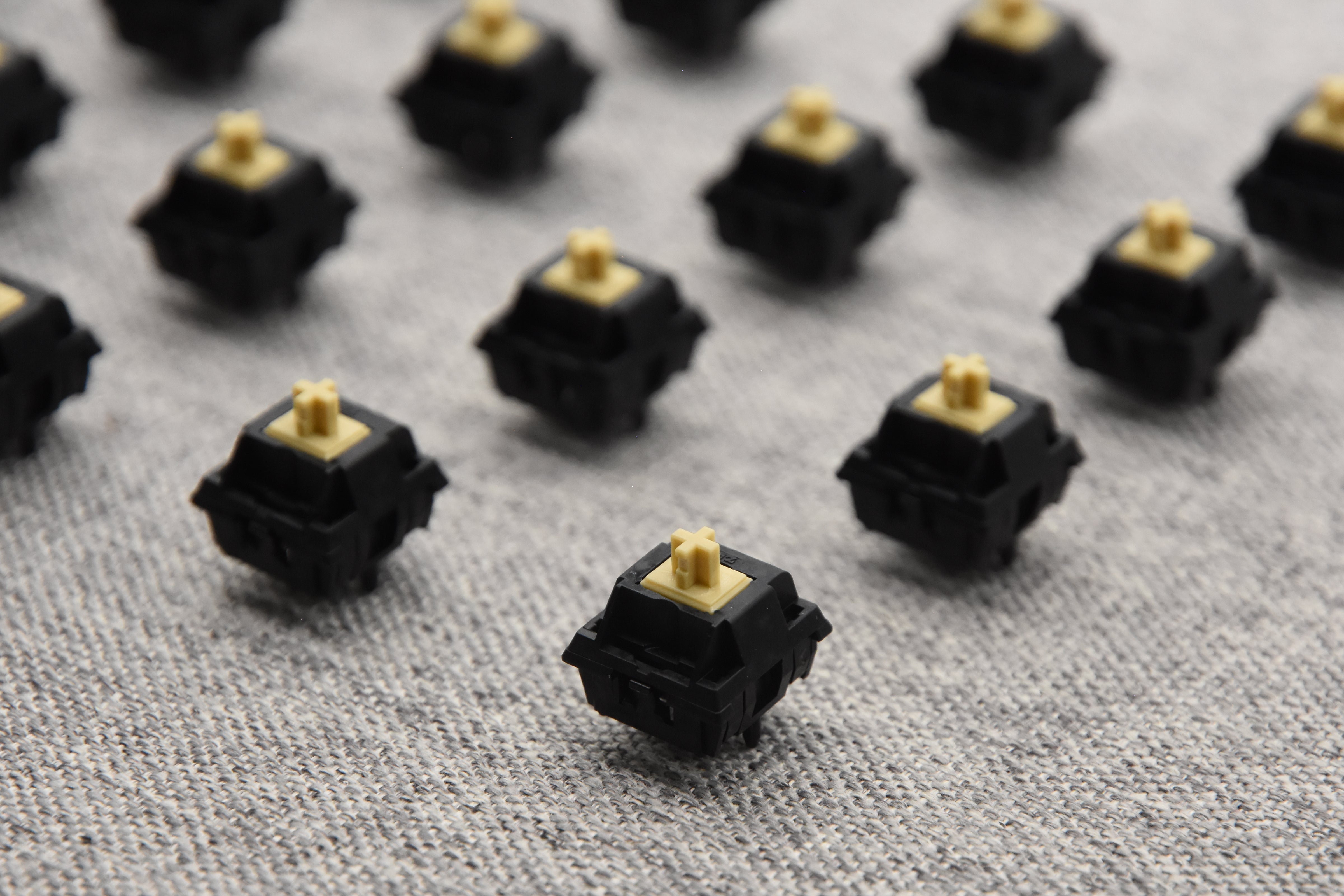 KEYGEEK X MZ Y3 LINEAR SWITCH FACTORY LUBED EDITION (10PCS)