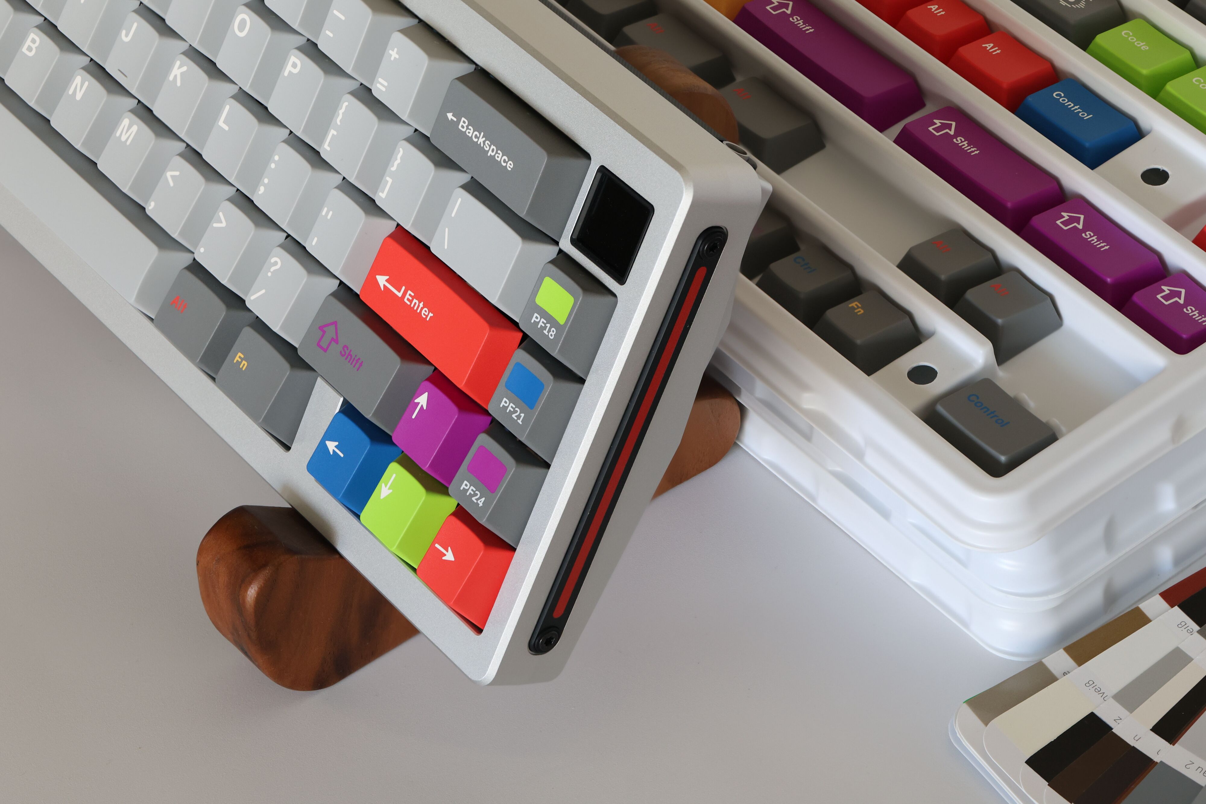 KEYKOBO C.O.L COMPOSITION OF LINES KEYCAP SET