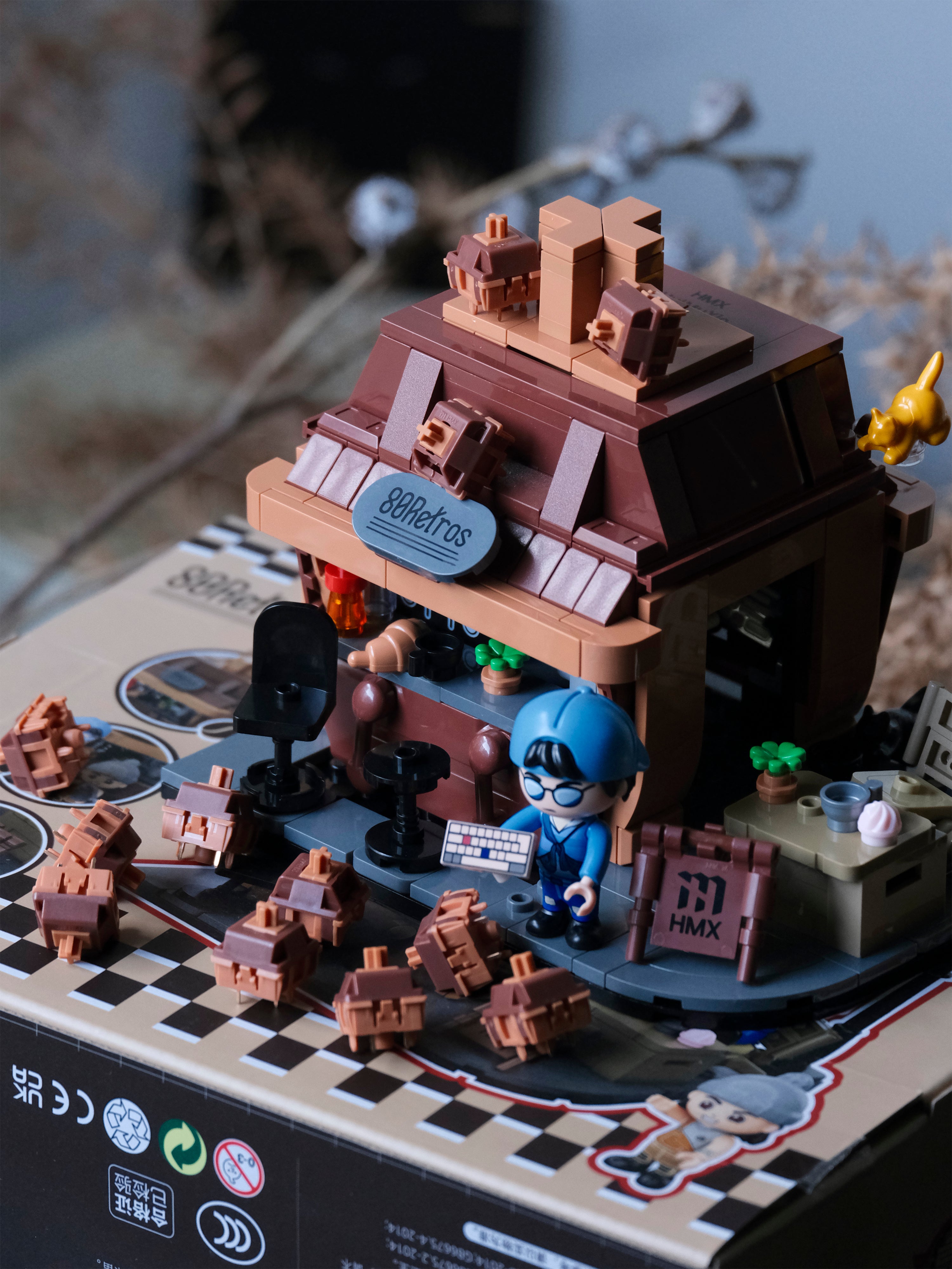 80 RETROS Switch Building Block - Thumbnail 2