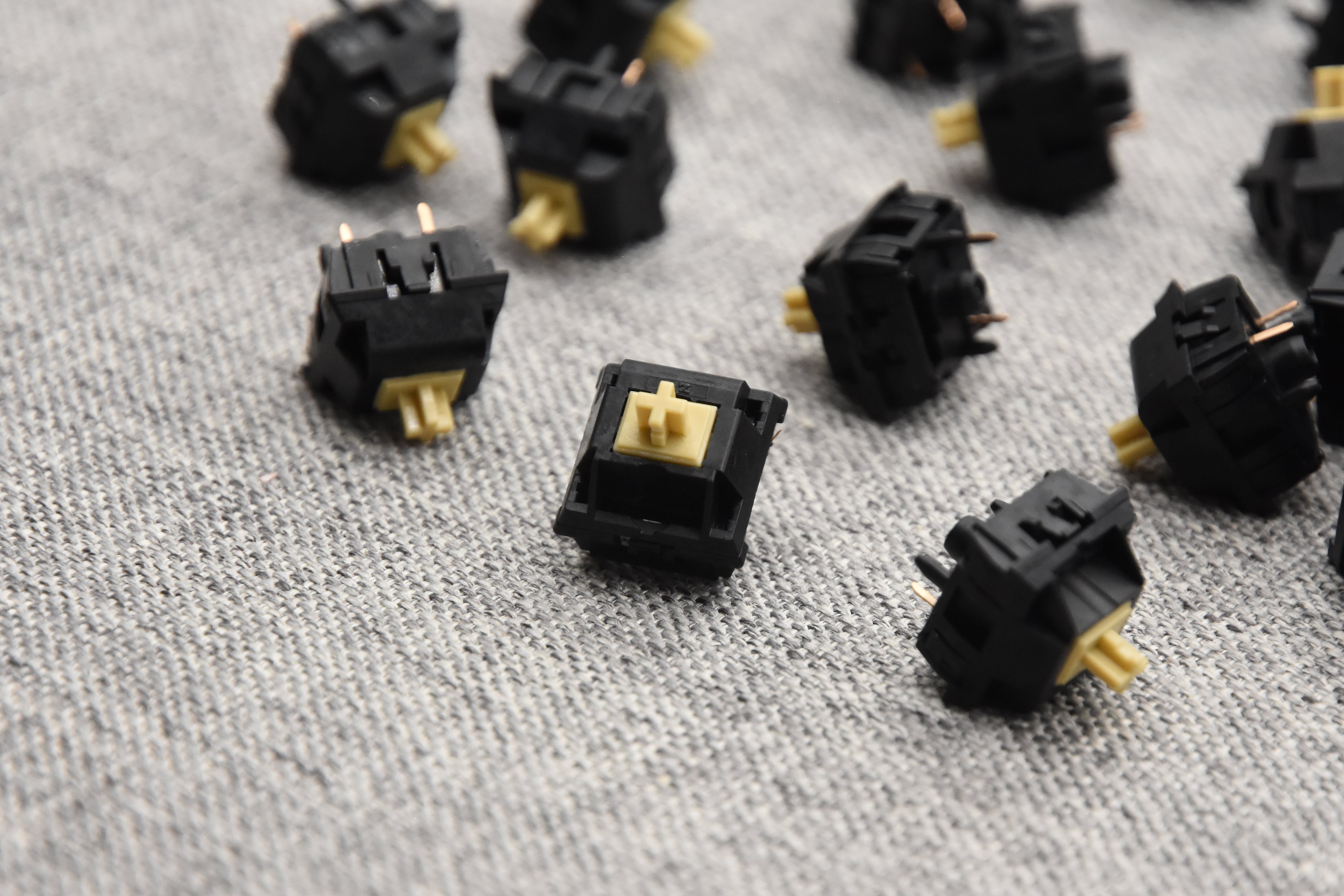 KEYGEEK X MZ Y3 LINEAR SWITCH FACTORY LUBED EDITION (10PCS)