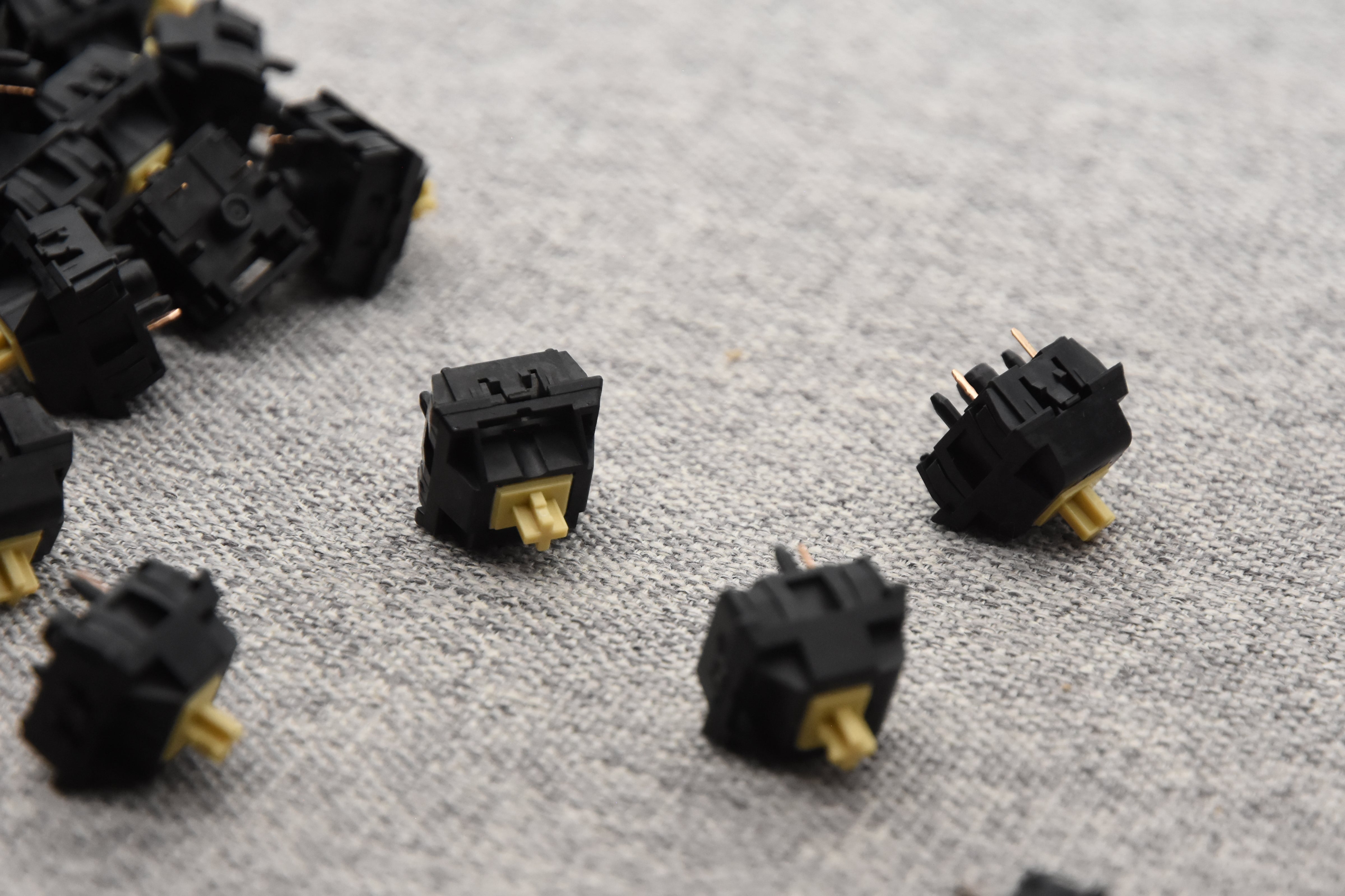 KEYGEEK X MZ Y3 LINEAR SWITCH FACTORY LUBED EDITION (10PCS)