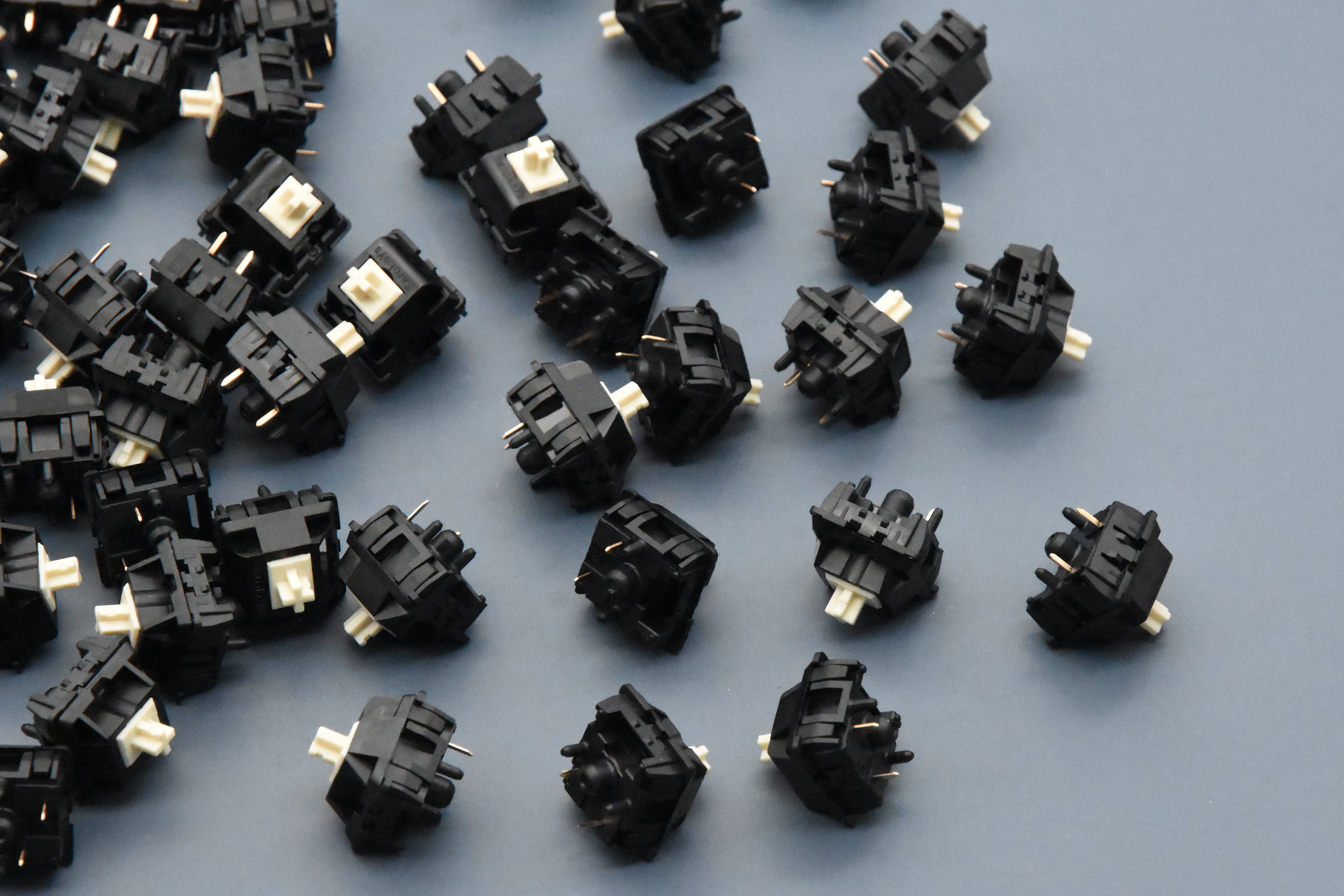 SAROKEYS BSUN BCP LINEAR SWITCH FACTORY LUBED EDITION (10PCS)