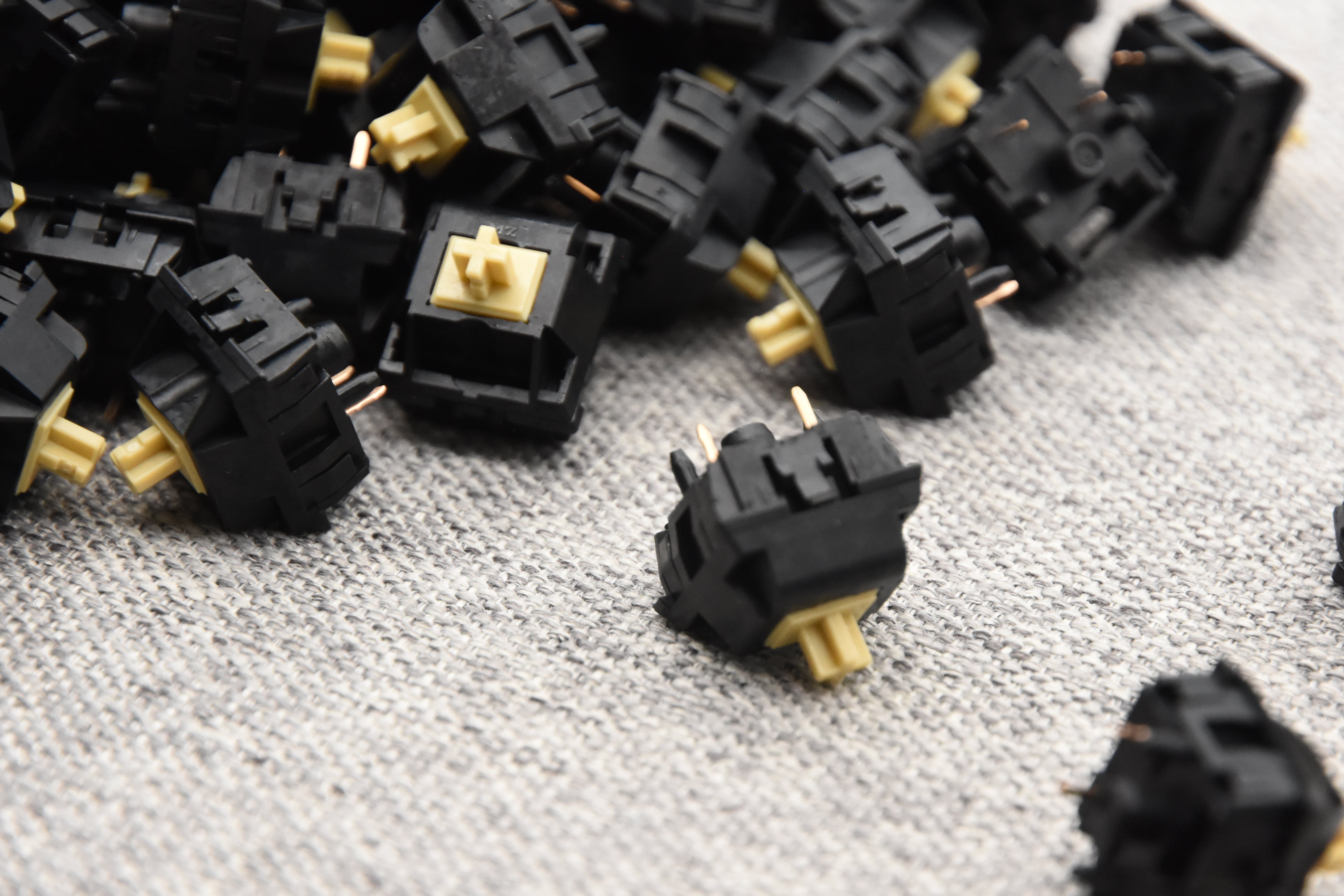 KEYGEEK X MZ Y3 LINEAR SWITCH FACTORY LUBED EDITION (10PCS)