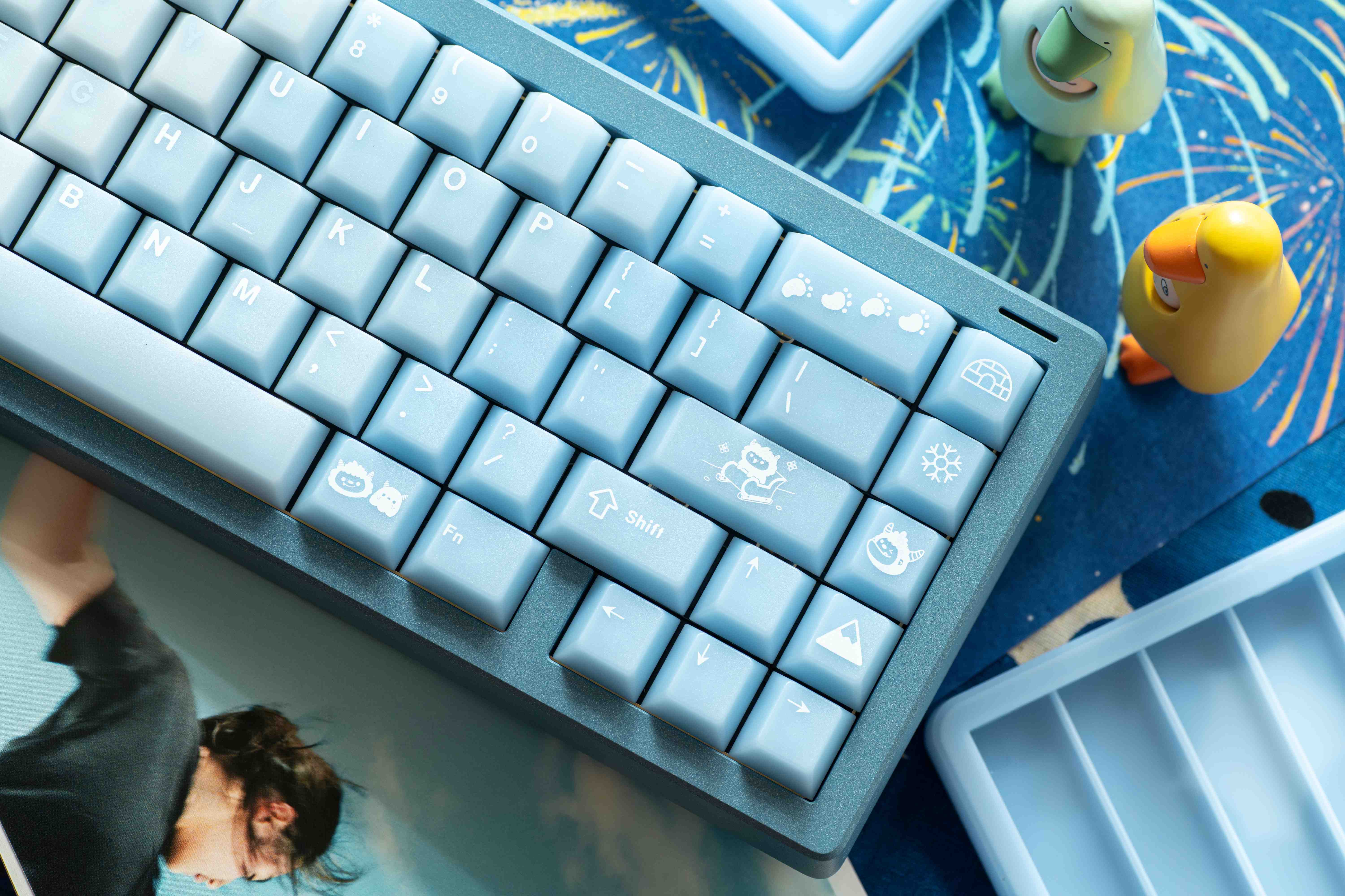 DMK Yeti Keycap Set - Thumbnail 5
