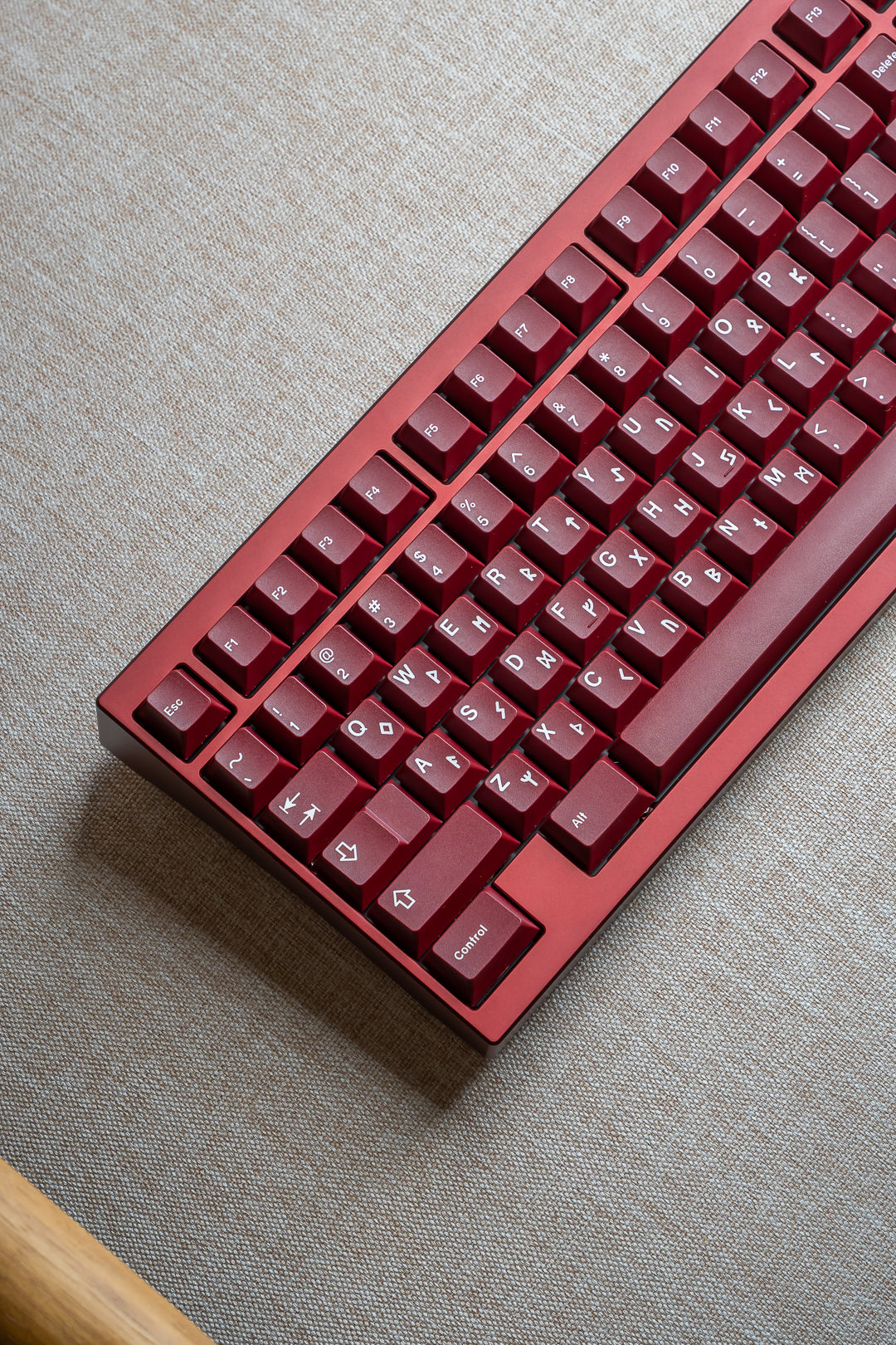 Helios 88 Mechanical Keyboard Kit - Thumbnail 3