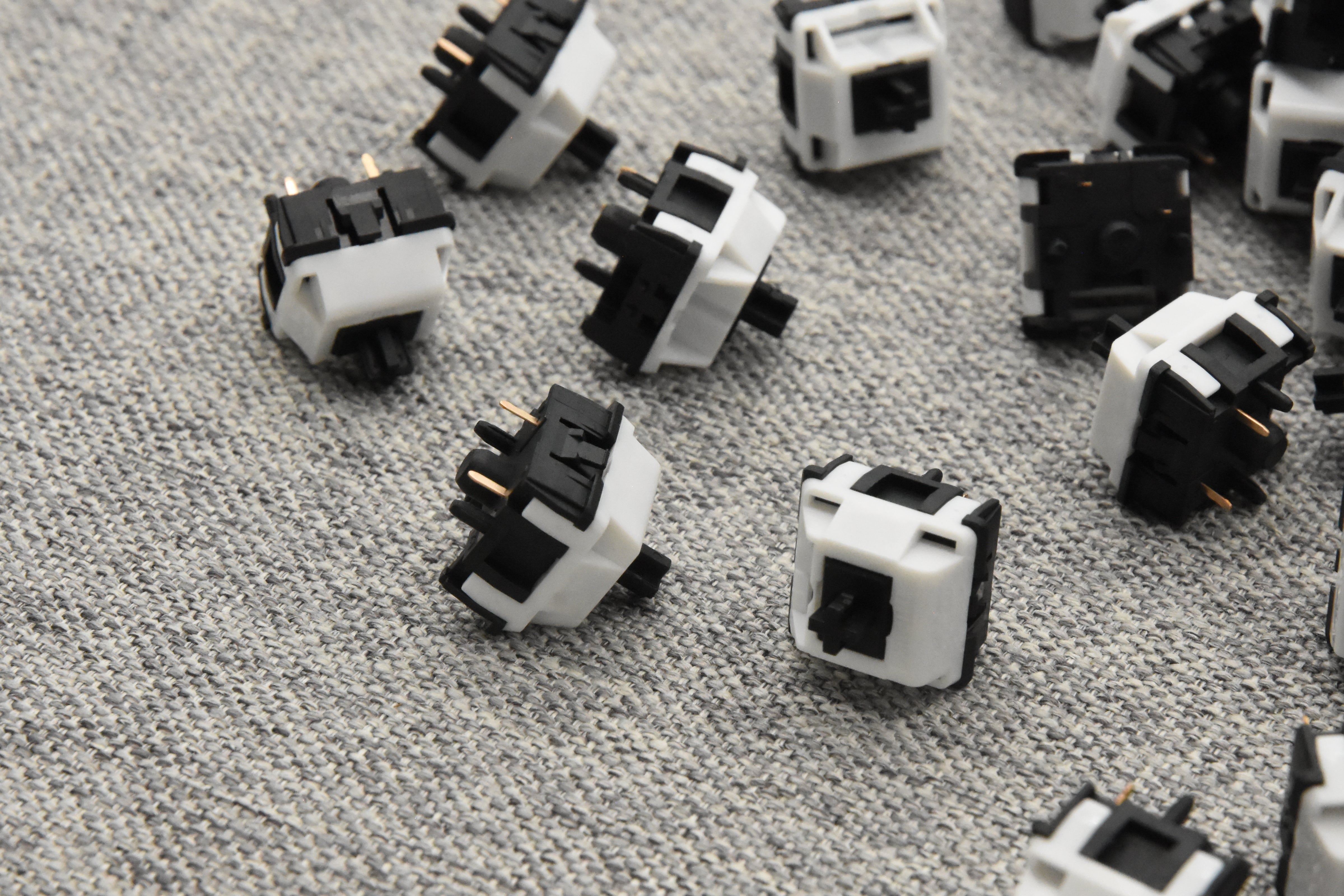 HMX MONOCHROME LINEAR SWITCH FACTORY LUBED EDITION (10PCS)