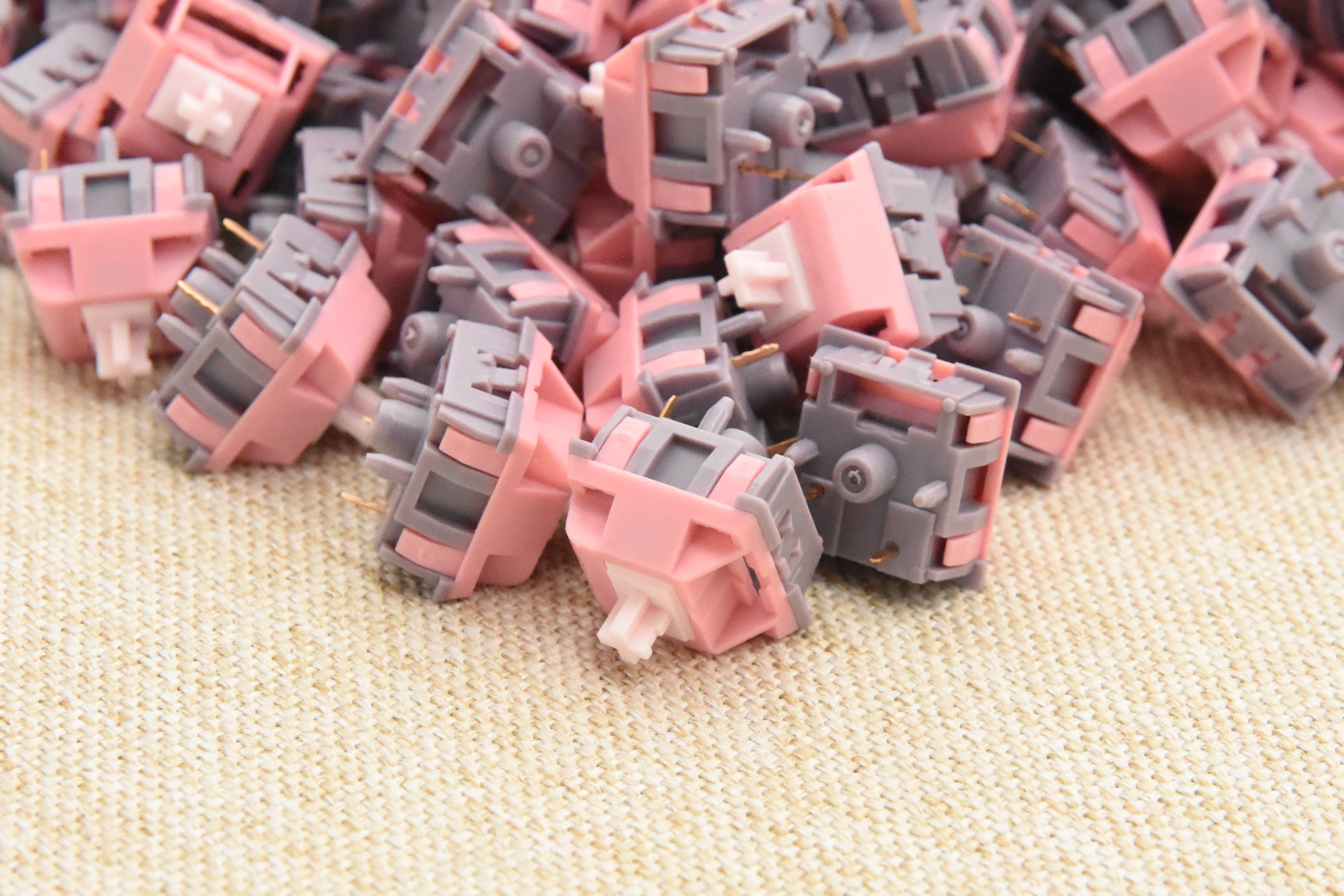 KEYGEEK BLUSH LINEAR SWITCH FACTORY LUBED EDITION (10PCS)