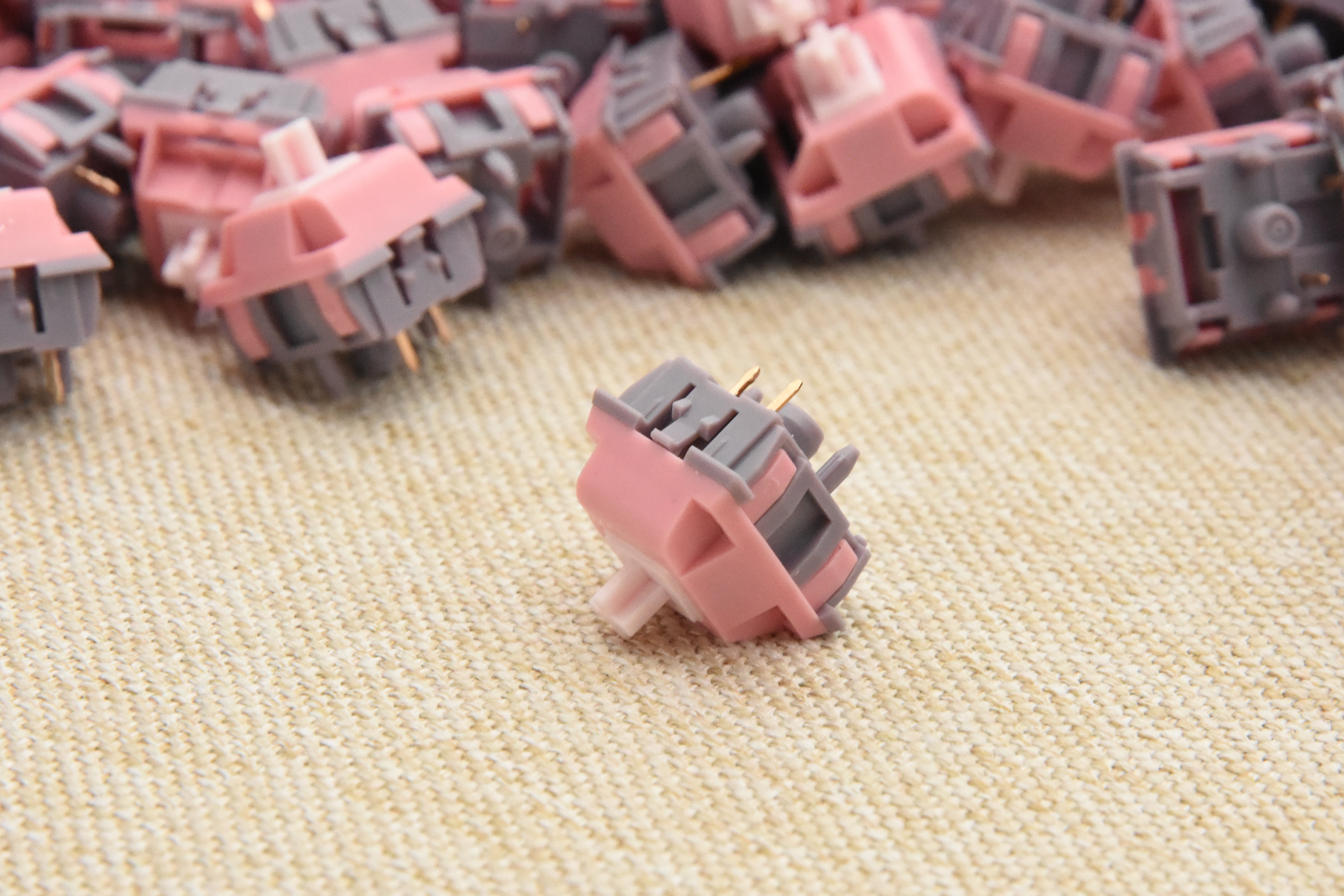 KEYGEEK BLUSH LINEAR SWITCH FACTORY LUBED EDITION (10PCS)