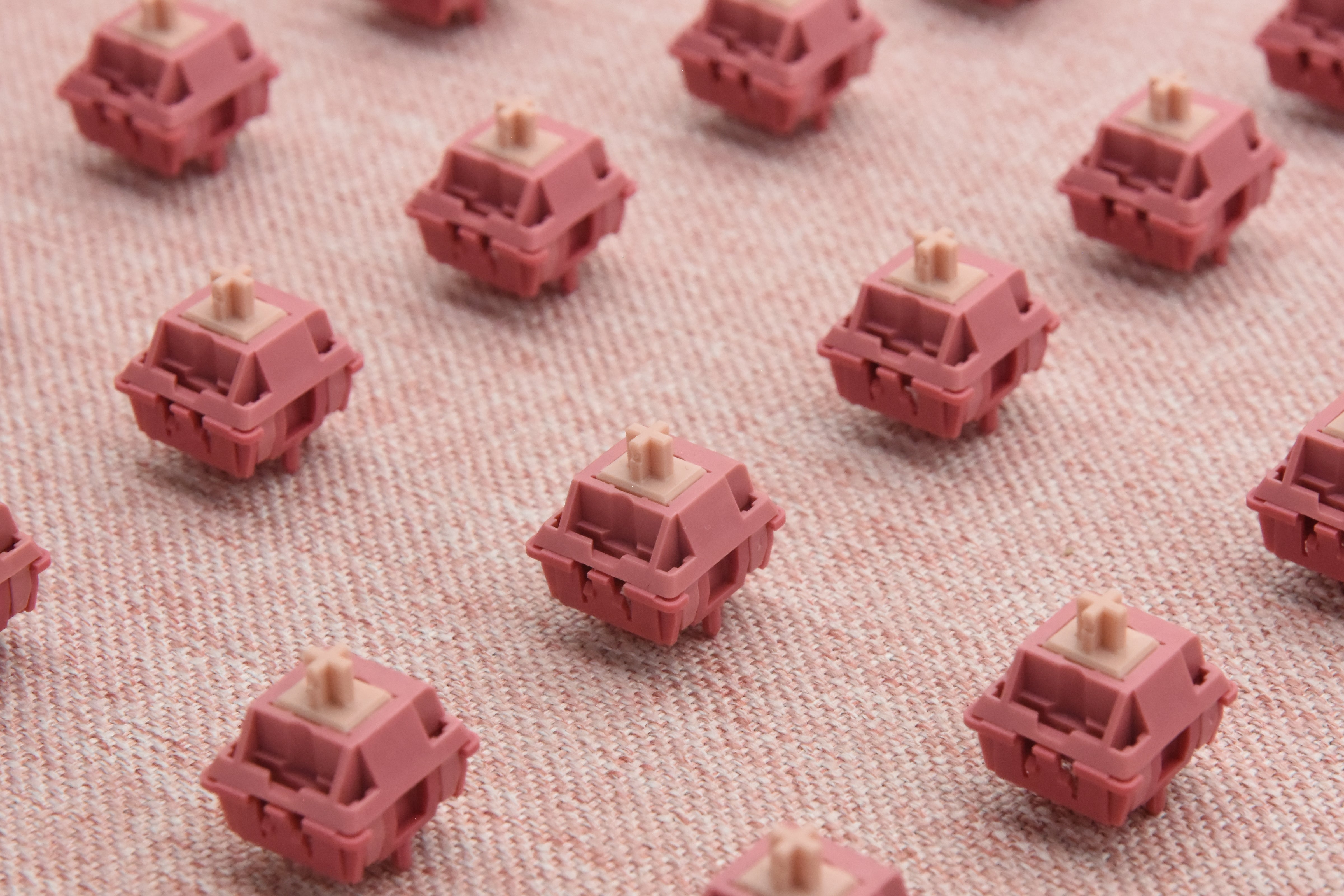 BSUN DUSTY ROSE LINEAR SWITCH FACTORY LUBED EDITION (10PCS)