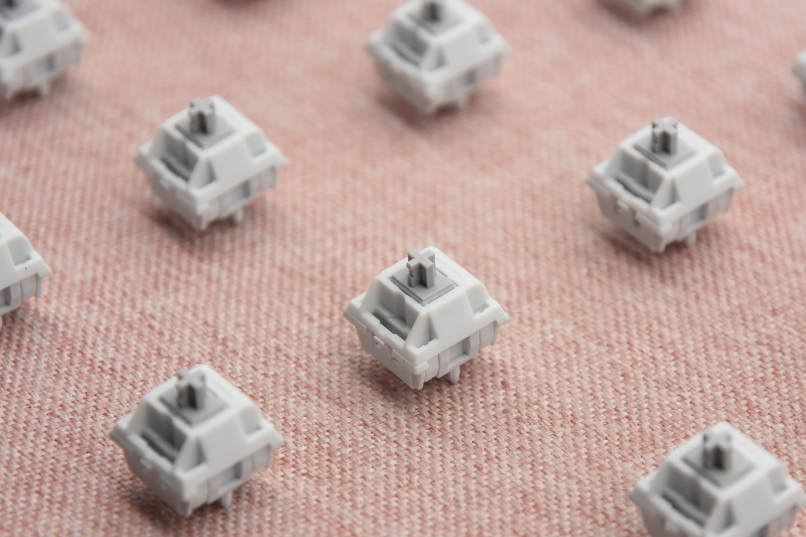 KEYGEEK PA linear switches in a custom mechanical keyboard build