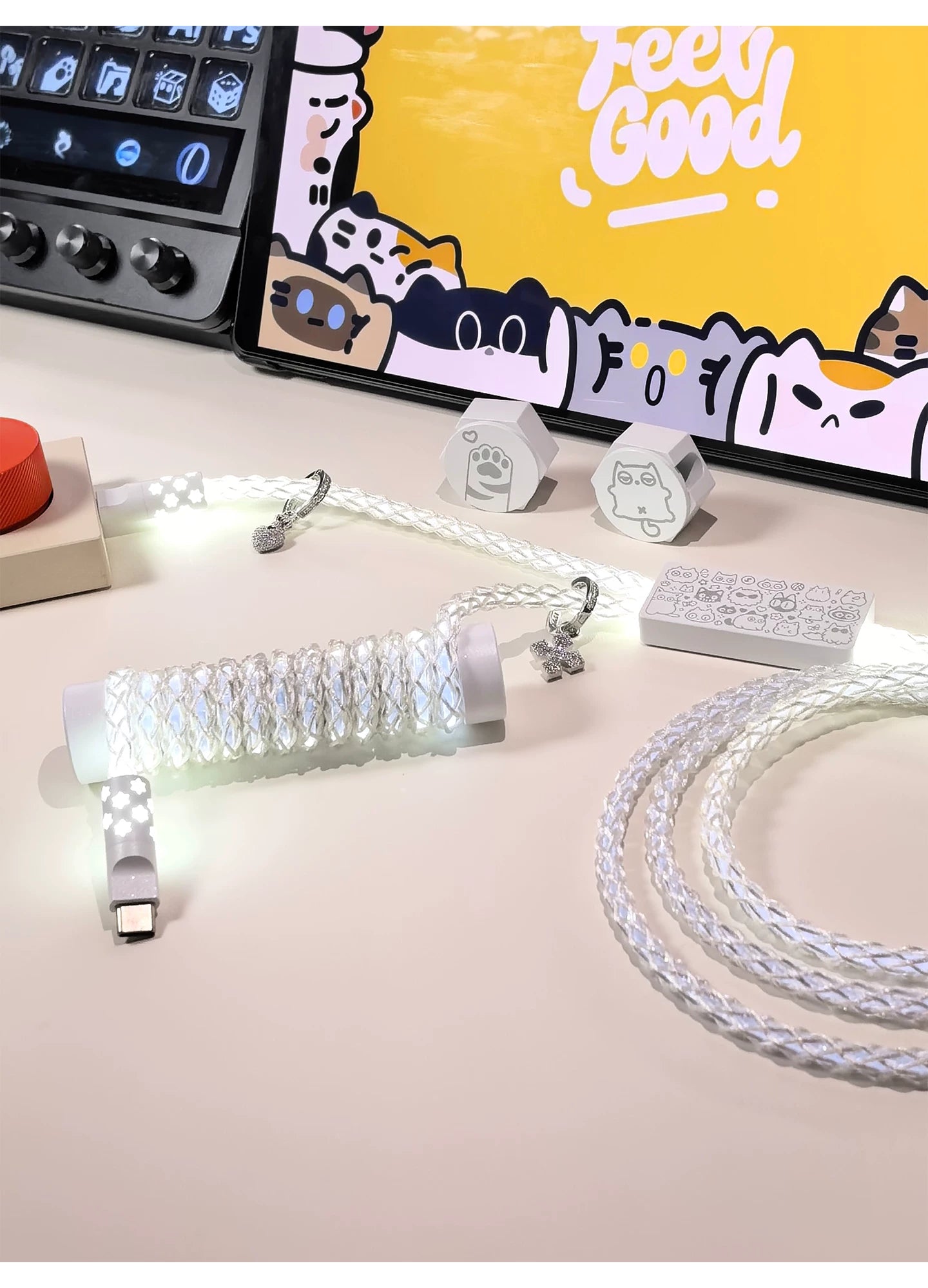 UNKNOWN ERROR 8KHZ HE Split Gaming Keyboard Cable- White Kitty D40