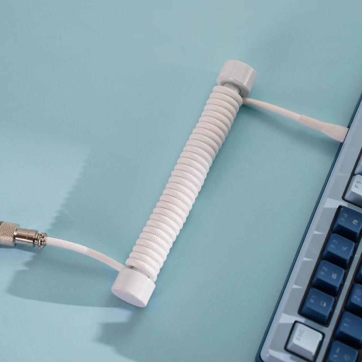 8K Braided Keyboard Cable with Counterweight Rod – Pure White