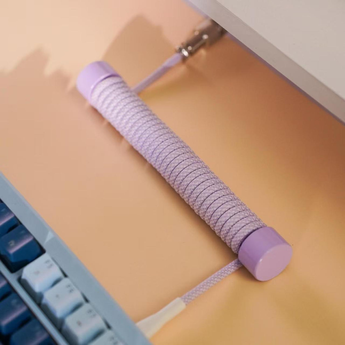 8K Braided Keyboard Cable with Counterweight Rod – Violet