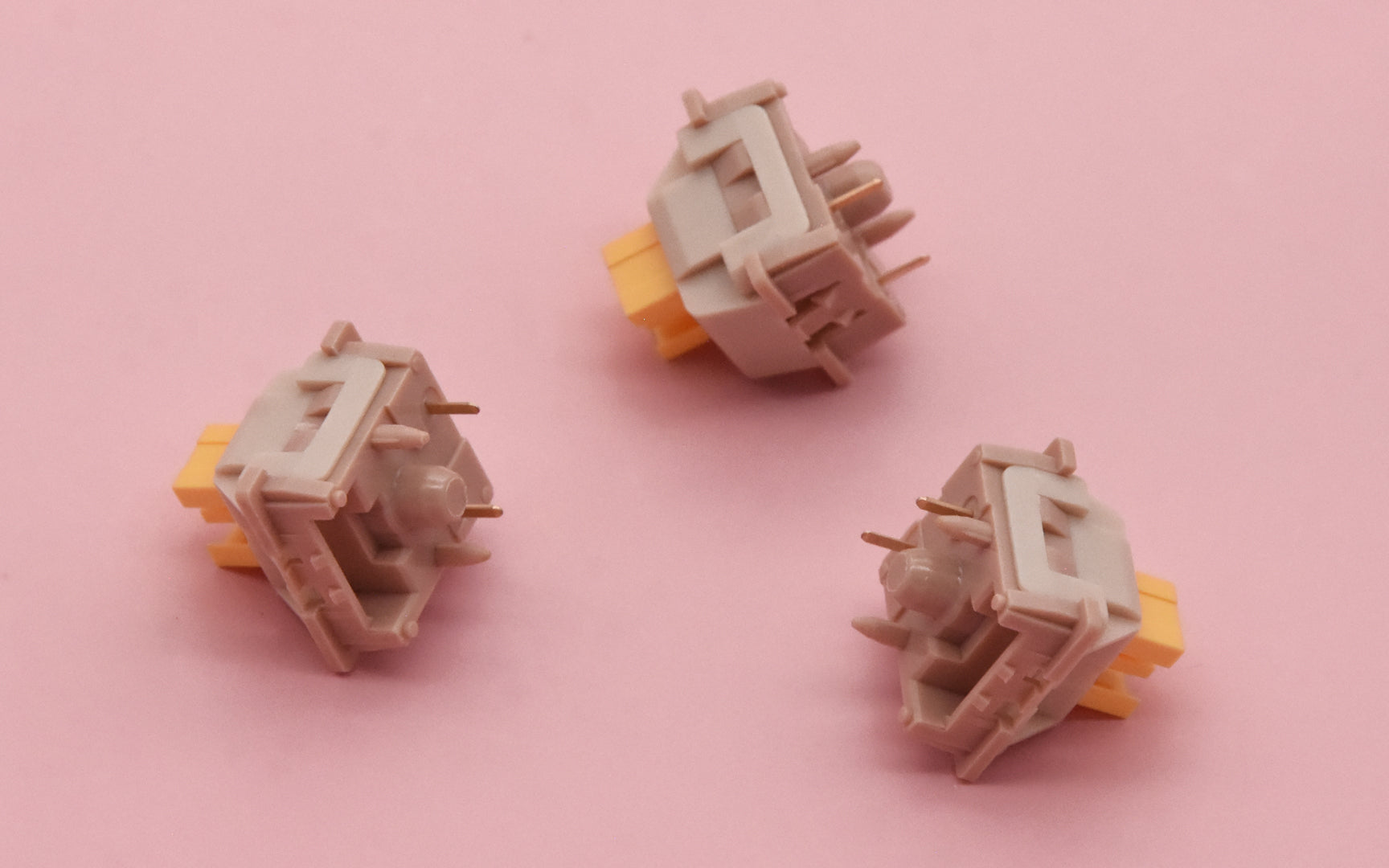 OUTEMU SILENT HONEY PEACH V2 LINEAR SWITCH FACTORY LUBED EDITION (10PCS)